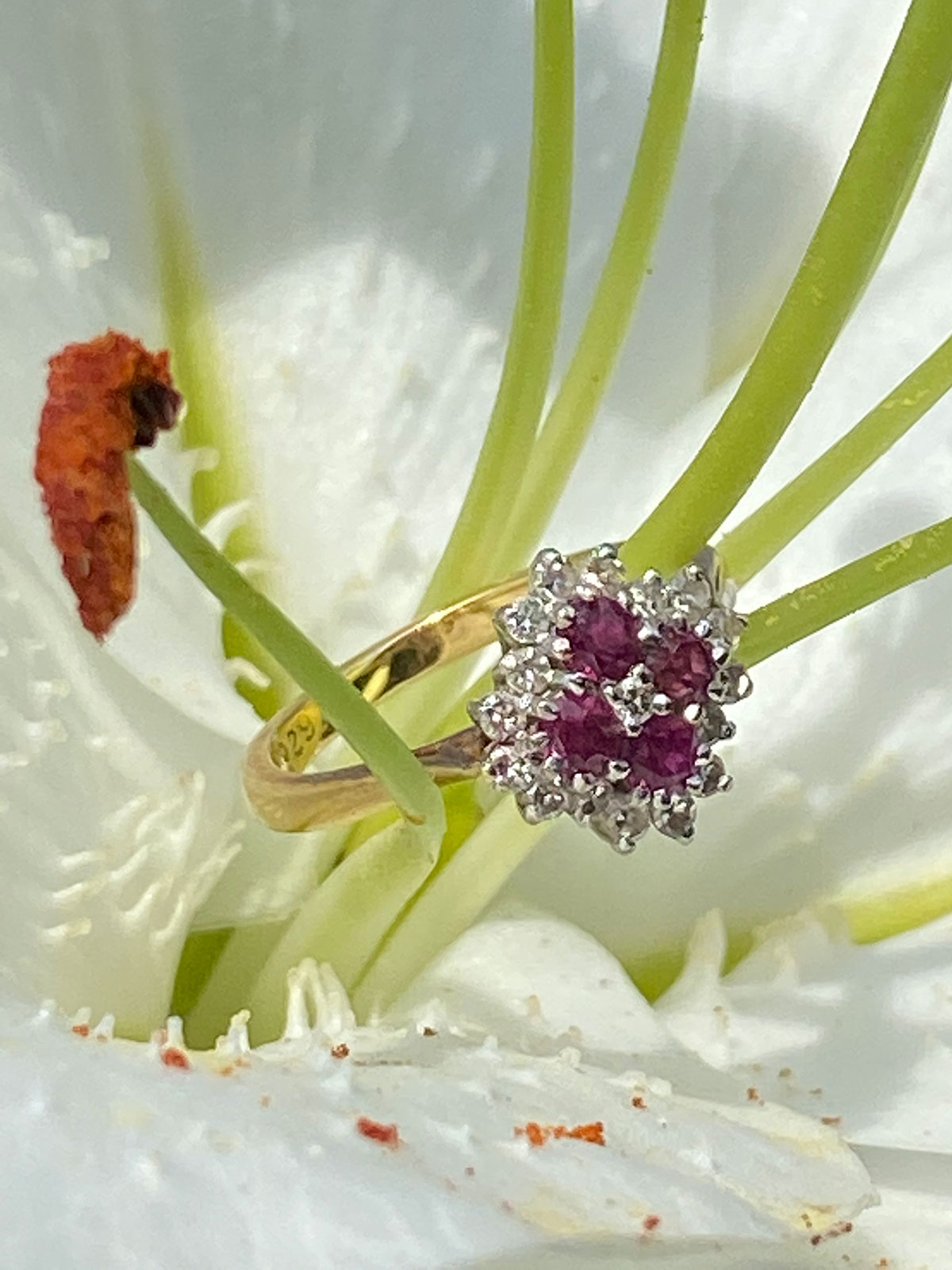18ct Gold Ring with Diamonds and Rubies