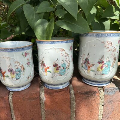 Trio of Chinese Ascending Sized Mugs Quinlong 18c