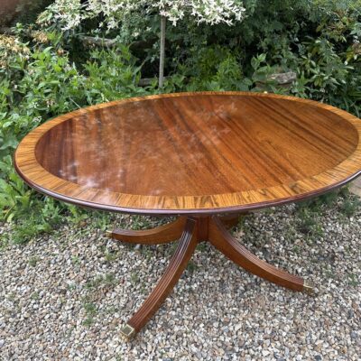 Mahogany Extending Dining Table with Rosewood Crossbanding