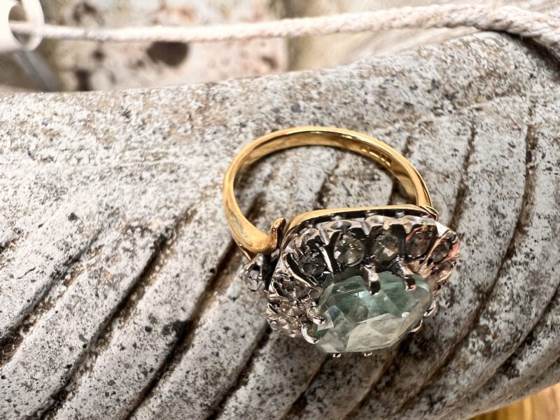 18ct Gold, Aquamarine & Diamond Ring - Image 3