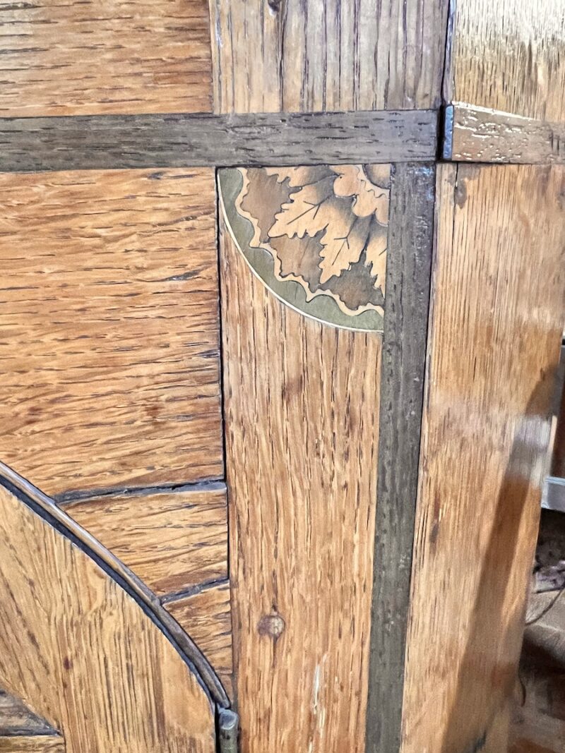 George III Oak Hanging Corner Cupboard - Image 3