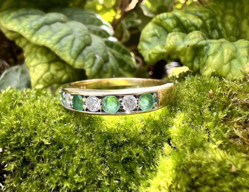 18ct Gold, Emerald & Diamond Ring - Image 2