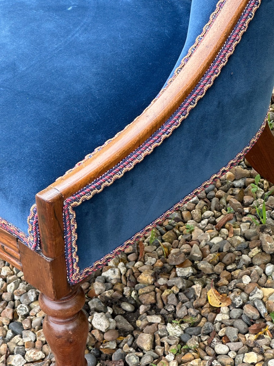 Victorian Mahogany Button Back Slipper Chair - Image 4