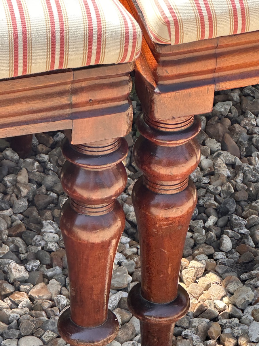 Set of 8 Mahogany Balloon Back Dining Chairs - Image 3