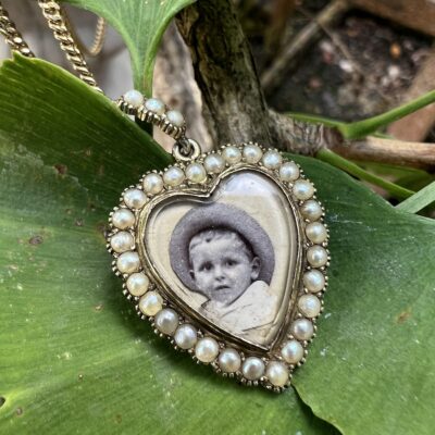 9ct Gold & Seed Pearl Antique Heart Locket / Pendant & 9ct Gold Chain