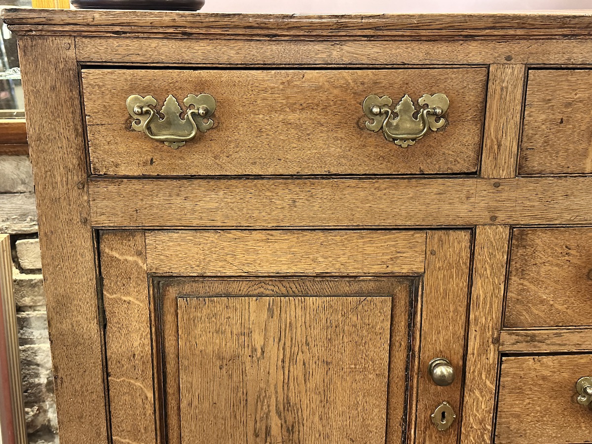 Georgian Oak Dresser Base - Image 3